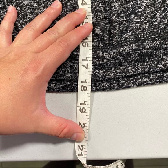 Ivory Ella Crewneck Sweater Top Size Small - Picture 7 of 9